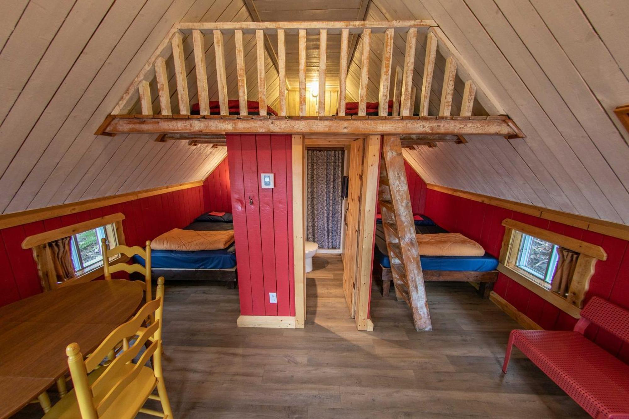 Auberge Festive Sea Shack Sainte Anne des Monts Ngoại thất bức ảnh