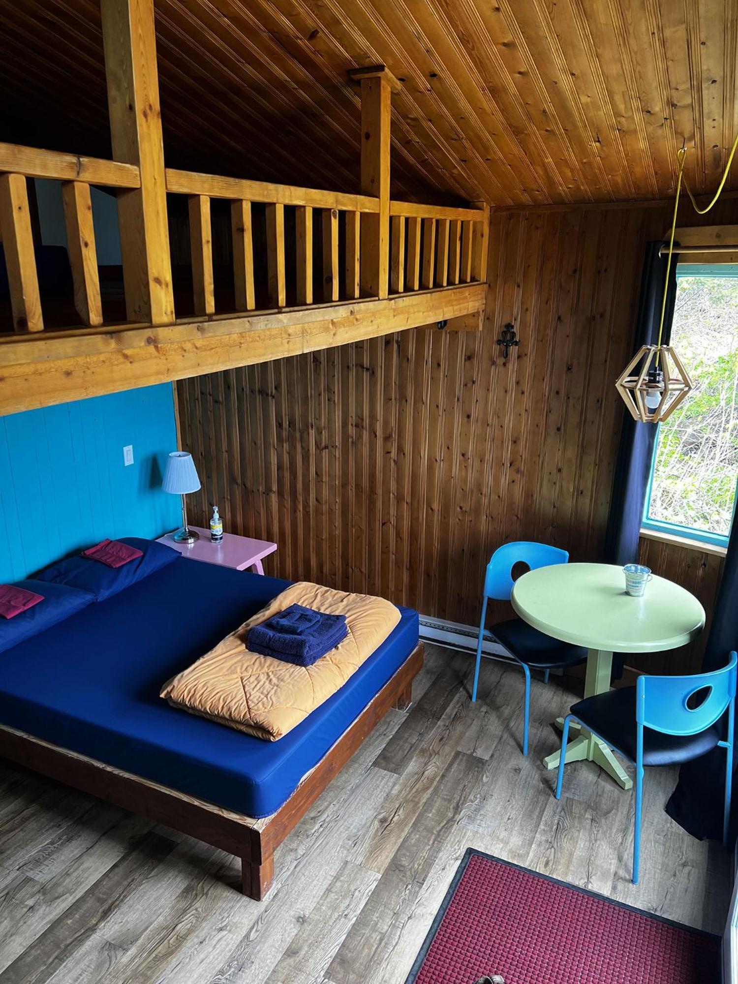 Auberge Festive Sea Shack Sainte Anne des Monts Ngoại thất bức ảnh